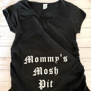 Metal mommy maternity shirt mommy’s mosh pit